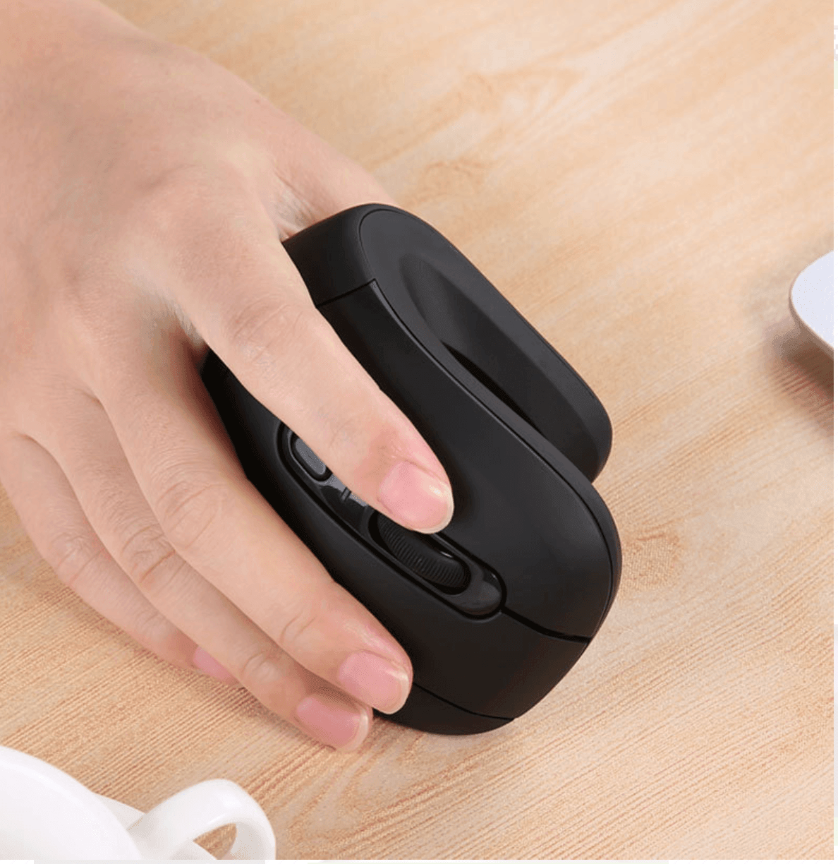 Wireless Vertical Mouse 6 Buttons with Adjustable DPI - Silvis21 ™